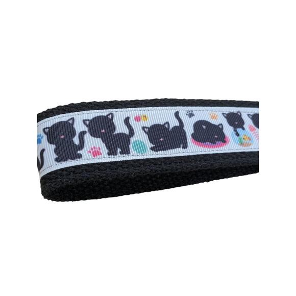 Kitten Keychain Wristlet Handmade Fabric Key FOB Sweet 16 Black Cats Yarn Fish - Picture 3 of 7